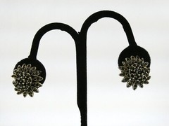 Vintage Gilt Brass Red Garnet Studded Clip on Earrings 10g Starburst Motif .75In