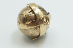 GOOD QUALITY VINTAGE ENGLISH GOLD & SILVER MASONIC ORB / CROSS FOB CHARM