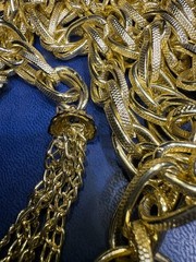 Vintage 50″ Gold‑Tone Tassel Lariat Chain Belt Necklace – Lightweight Boho Chic