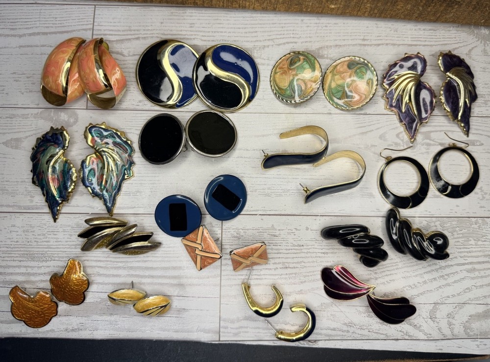Vintage 1980s 1990’s Enamel Pierced Earrings Lot Of 16 Unmarked