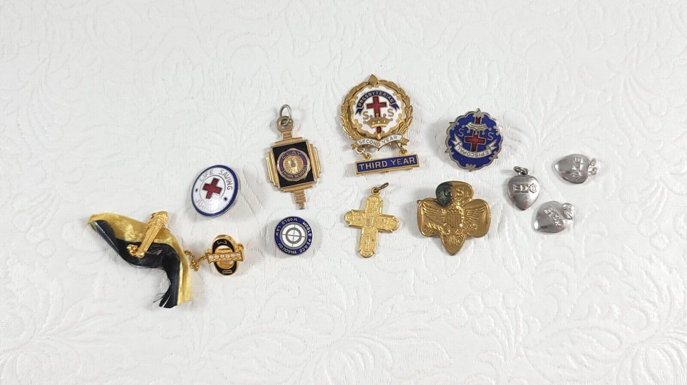 Lot of 11 School Religious Travel Charms Pins Lapel Pins / Assorted Detash Pins