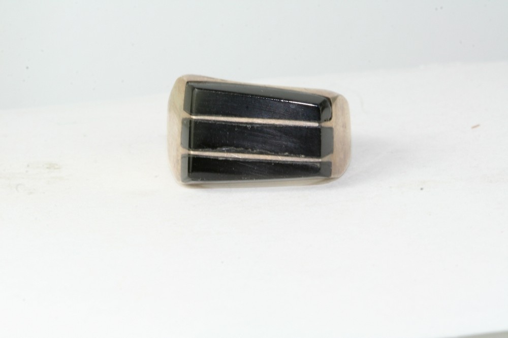VINTAGE 1980’S MENS MEXICAN STERLING SILVER & ONYX RING SIZE 11.75 – 12