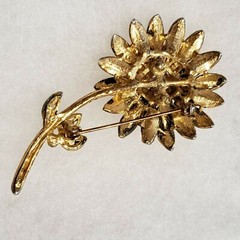 Vintage 1960’s Amber/Clear Rhinestone Goldtone Flower Brooch Pin w/ Secure Clasp