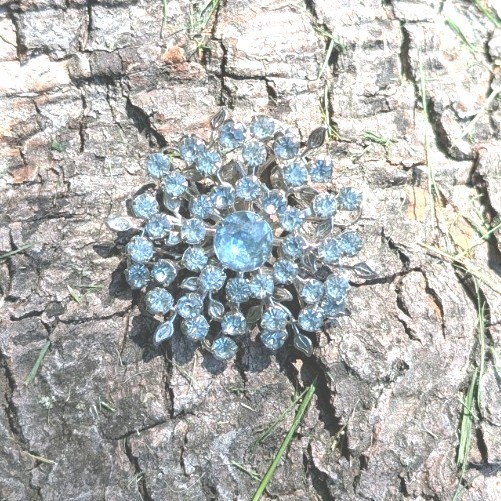 Vintage Starburst Rhinestone and Glass Brooch Ice Blue and Silver Tone