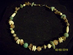 Vintage Chunky Semi Precious Stone, Glass, Plastic & Metal Beaded Necklace 16.5″