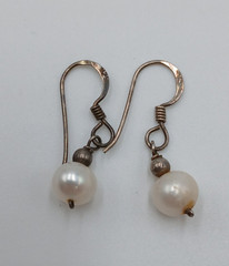 VTG 7mm Pearl Dangle Earrings 1in Drop Sterling Silver French Wire 1.43g Estate