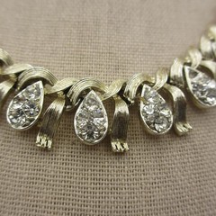Vintage Lisner Necklace Rhinestone Gold Tone Statement 16 Inch ONE MISSING STONE