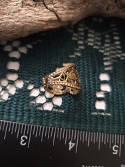 S Coventry Empress Dragon’s Breath Goldtone Faux Fire Opal Filagree Ring Sz 7.25