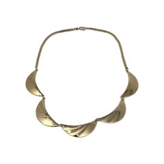 Vintage Gold Tone Scalloped Link Necklace Herringbone Chain 17 Inches Unsigned