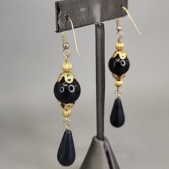 Necklace Pierced Earrings Lot of 2 Black Glass Acrylic Station Gold Tone 48″