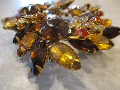Vintage Francois Brooch pin 3″ with tag
