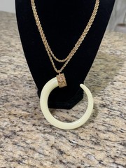 Vintage KJL Kenneth Lane Large Faux Elephant Tusk Horn Necklace Signed Chain