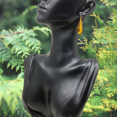 Vintage Y2K Gold Tone Figural Leaf Pierced Dangle Drop Earrings Modernist Carded