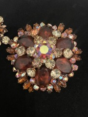 Vintage Gold Tone Root Beer RHINESTONES BROOCH AB & Clear W/CLIP ON EARRINGS