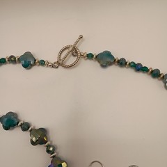 Vintage Style Teal Peacock Iridescent Faceted Crystal Clover Jewelry Set