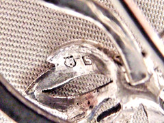 MIKIMOTO SIGNED VINTAGE BRIGHT CLEAN (3) 6 MM CULTURED AKOYA PEARLS STERLING PIN