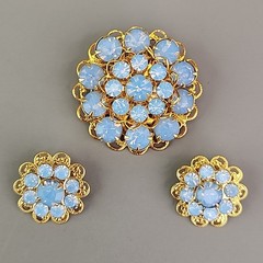 Rhinestone Flower Brooch Clip On Earrings Set Blue Opalite Round