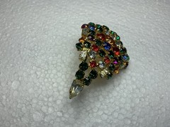1 3/4 Inch Austrian Crystal Christmas Tree Pin Brooch Vintage Austria