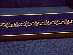 Avon 1974 Rosegay Convertable Bracelet or Choker Silvertone 8″ Rose Color Stones