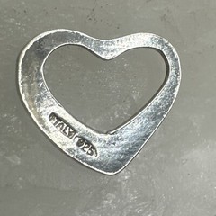 925 Sterling Silver Vintage Open Heart Slide Italy Pendant .54g .5” (AT1124-44)