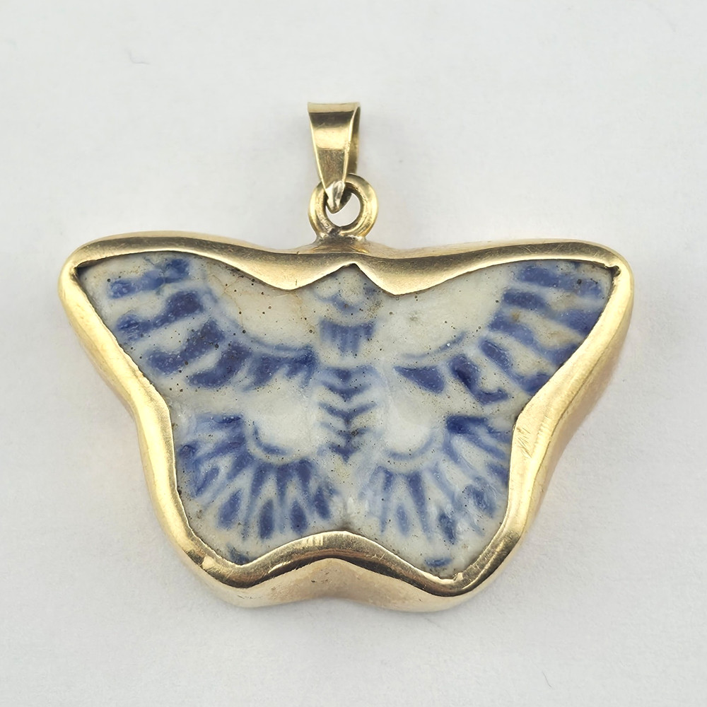 Antique Siam Blue White Porcelian Butterfly Gambling Token 14k Gold Pendant