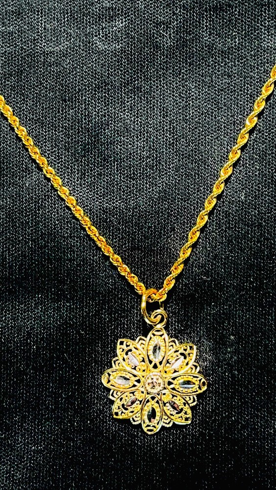 Signed Michael Anthony 14K Gold Two Tone Floral Pendant 18” Rope Chain 3.3g