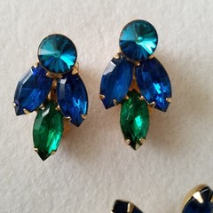 Vintage Blue Rivoli and Dark Green Marquise Brooch and Earrings Goldtone Set