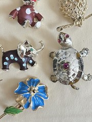 Vintage Jewelry Lot Pins Small Brooch Animal Bee Enamel Butterfly 1950-1960’s