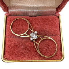 VICTORIAN ANTIQUE 10K SOLID GOLD FLIP RING S6.25 SYNTHETIC RED RUBY FAUX DIAMOND