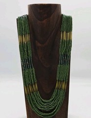 Green Yellow Beaded long Necklace Gold tone Layered 18 Row Scalloped Vtg 32 in