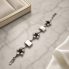 925 Sterling Silver Mother of Pearl Link Bracelet Garnet Flower Charm 7.5in