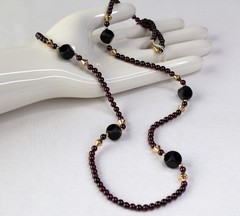 Vintage Single Strand Garnet Necklace With Black Agate Gemstones 36 in