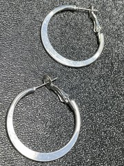 Vintage 1.2” Silver Tone Metal Hinged Hoop Earrings