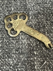 Premier Designs Clip Key Comfort Key Adjusts Tension Earrings Original Packaging