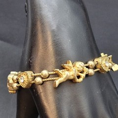 Vintage Victorian Style Gold Tone Cupid Cherub Heart Slide Bracelet 7″