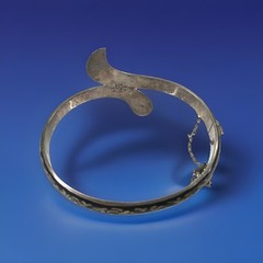 Vintage Siam Sterling Niello Bypass Bracelet – Twin Lizard Motif, Black Enamel
