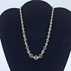 Vintage Graduated Clear Faceted Crystal Glass Beaded Bead 16″ Necklace