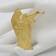Glorious Figural Trumpeting Angel Gold Tone Hallmarked 1989 Vintage Brooch Pin