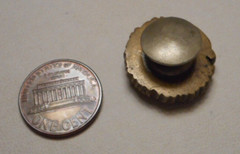 Ladies’ Antique Victorian Gilt Metal Round Floral Collar Stud Button