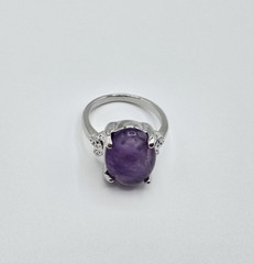 Women’s Silver Tone Oval Amethyst Natural Stone Purple Women’s Ring Size 5
