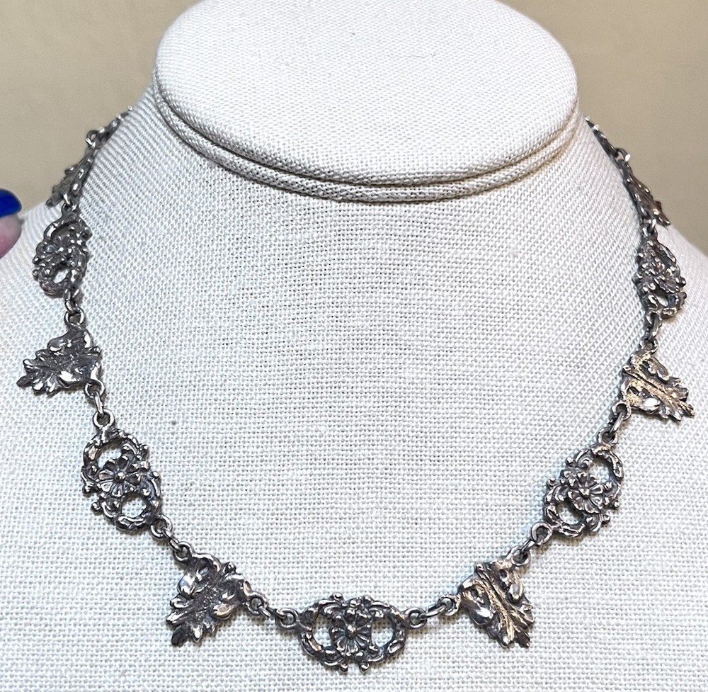 WONDERFUL Antique Italian Designer Ornate .800 Silver Floral Link Necklace