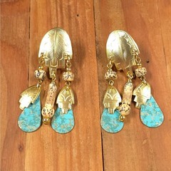 Vintage Unbranded Gold-Tone Dangle Earrings Beaded Stud Back