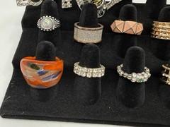 Estate Jewelry Lot 18 Rings Rhinestone Gold Silver Tone Vintage Fashion