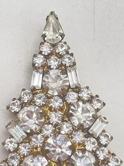 Eisenberg Ice Rhinestone Christmas Tree Brooch