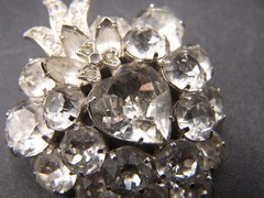 VINTAGE LARGE SIGNED EISENBERG ICE CLEAR RHINESTONE HEART SHAPED SILVER BROOCH