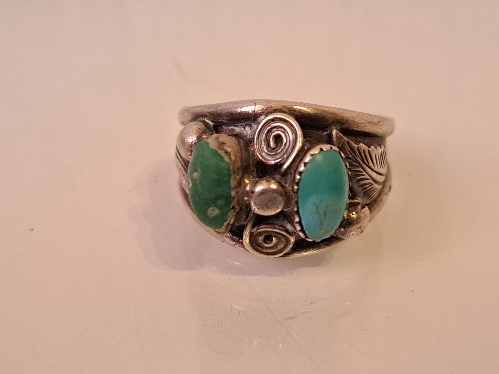 Old 925 Silver Ring With Turquoise Stones, Ring Size 62 (19.7 mm)