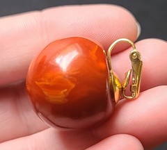 Vintage Red Orange Swirl Bakelite 24mm Round Ball Sphere Clip On Earrings