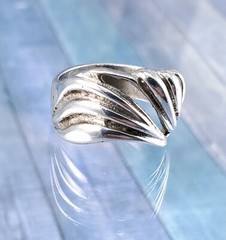 Vintage Modernist Sterling Silver Free Form Dome Ring. Size 6.5