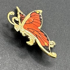 Vintage Monarch Butterfly Brooch Pin J44N