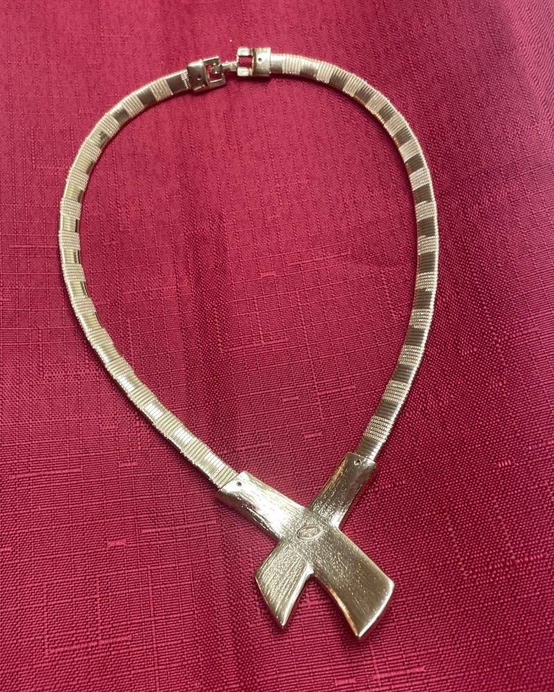 Vintage Trifari 1970’s Art Deco Necklace Rolled Gold Geometric Cream Enamel 18″